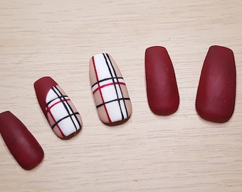 Hand painted matt tartan Press on nails set - Autumnal manicure Glue On nails - Luxury Press On Nails  / extra wide fit available