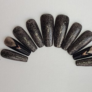 Black Dragon skin textural effect Press on nails set  - Glue On nails - Luxury Press On Nails with accent nail