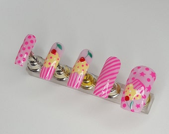 Pintado a mano mate o brillante Prensa en juego de uñas - cupcake dulce Pegamento en uñas - Luxury Press On Nails / ajuste extra ancho disponible