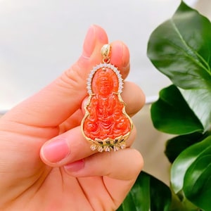 Avalokitesvara Bodhisattva Jade Pendant, Buddha Red Jade Pendant, Buddha Gifts, Avalokitesvara Bodhisattva Necklace, Guan Yin Pendent