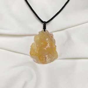 Nine-Tailed Fox Agate Pendant for Necklace, Fox Natural Agate, Burmese Gemstones, Carved Jewelry, Chinese Mythology