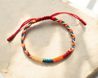 Rött tibetanskt buddhistiskt lyckoknutarmband, kabbalaarmband, rött amulettarmband, vitalitet och lycka, jordningsarmband