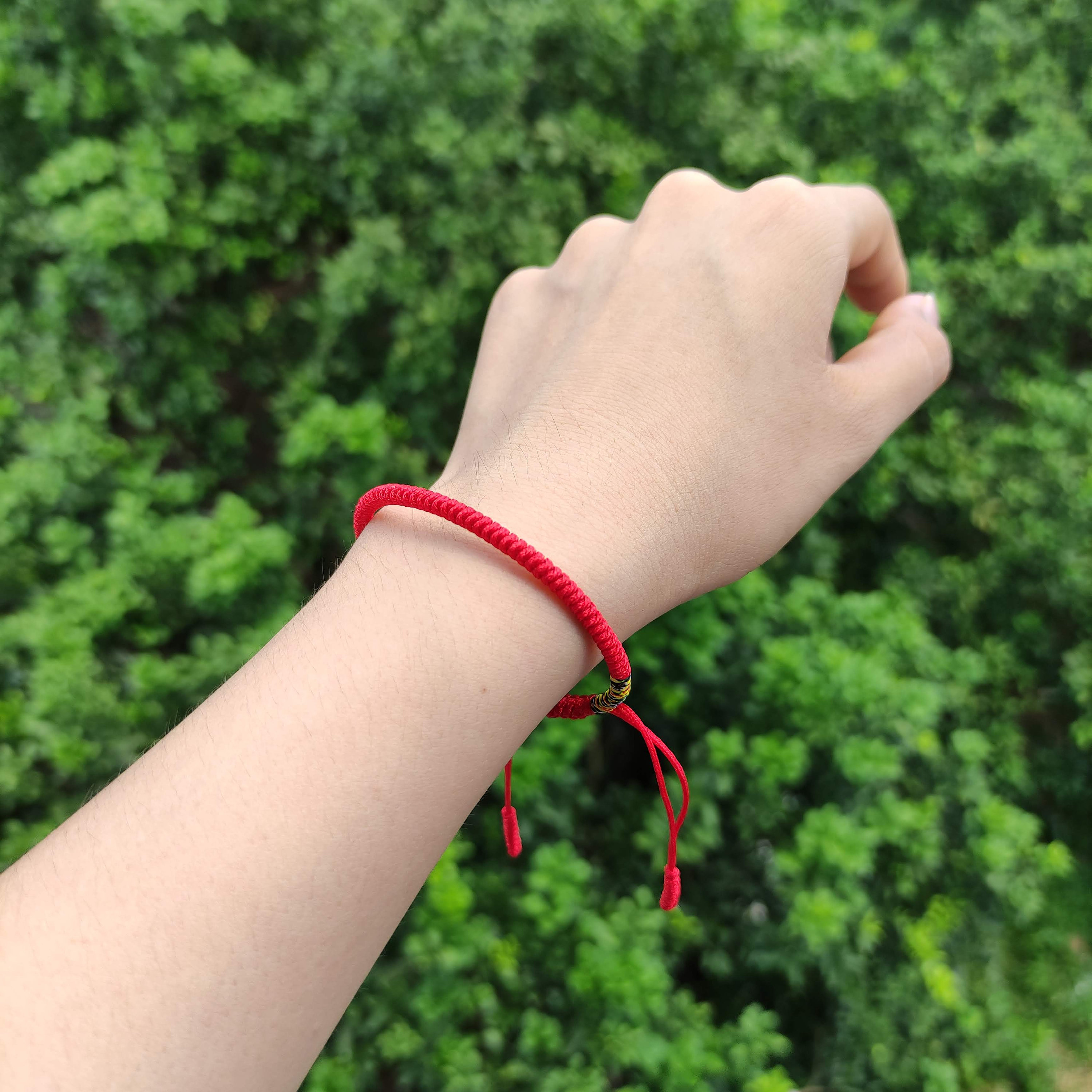 Tibetan Peace Red string Adjustable bracelet – Mandala Tibet