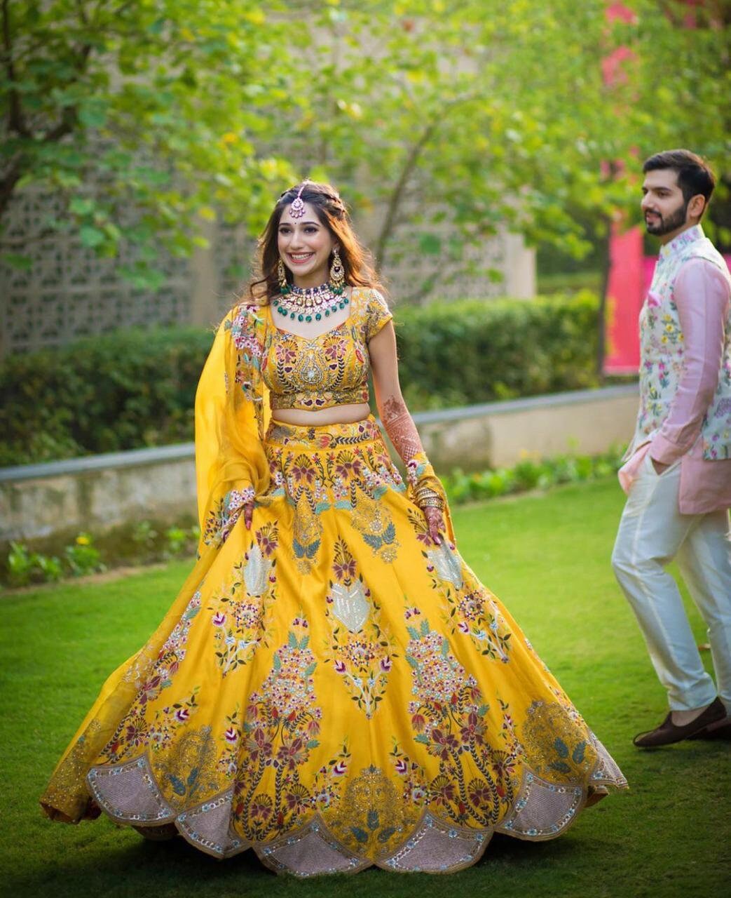 lehenga designs by sabyasachi