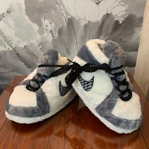 Jordan 1 Dior Plush Slippers - Etsy