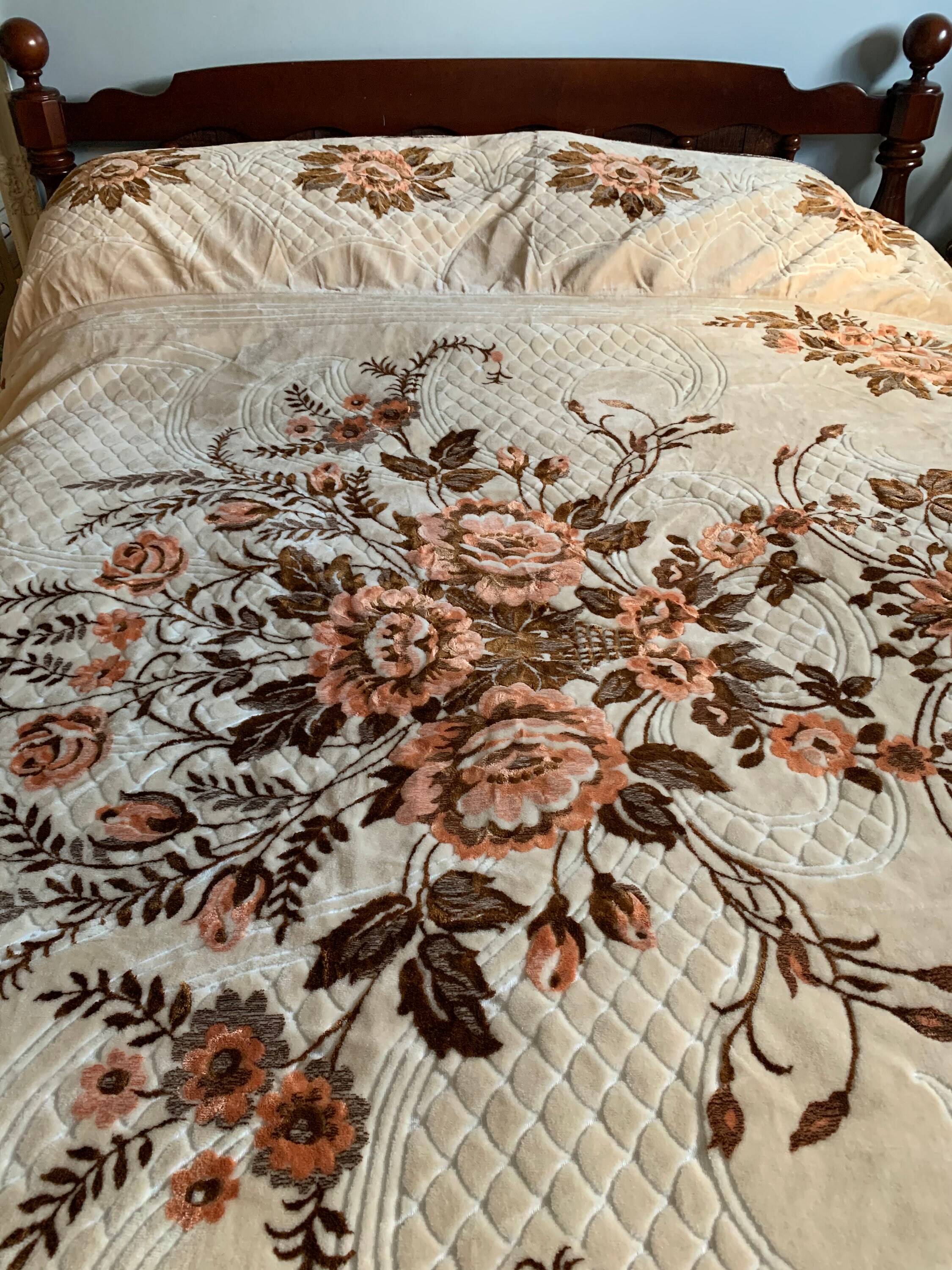 Vintage Queen size Velour bed cover quilt blanket Etsy