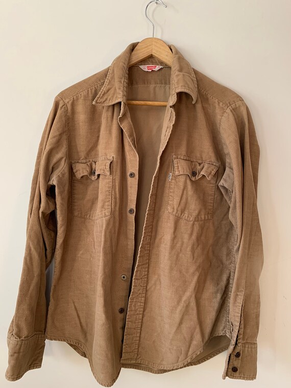 Vintage Levi’s tan corduroy button up