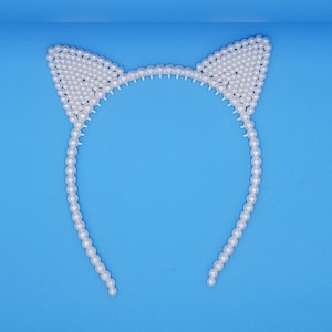 Beautiful pearl cat ear headband