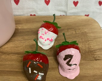 Malvaviscos Falsos, Conjunto de 3 malvaviscos, Decoración de bandeja escalonada, Día de San Valentín, Malvavisco, San Valentín, Rae Dunn