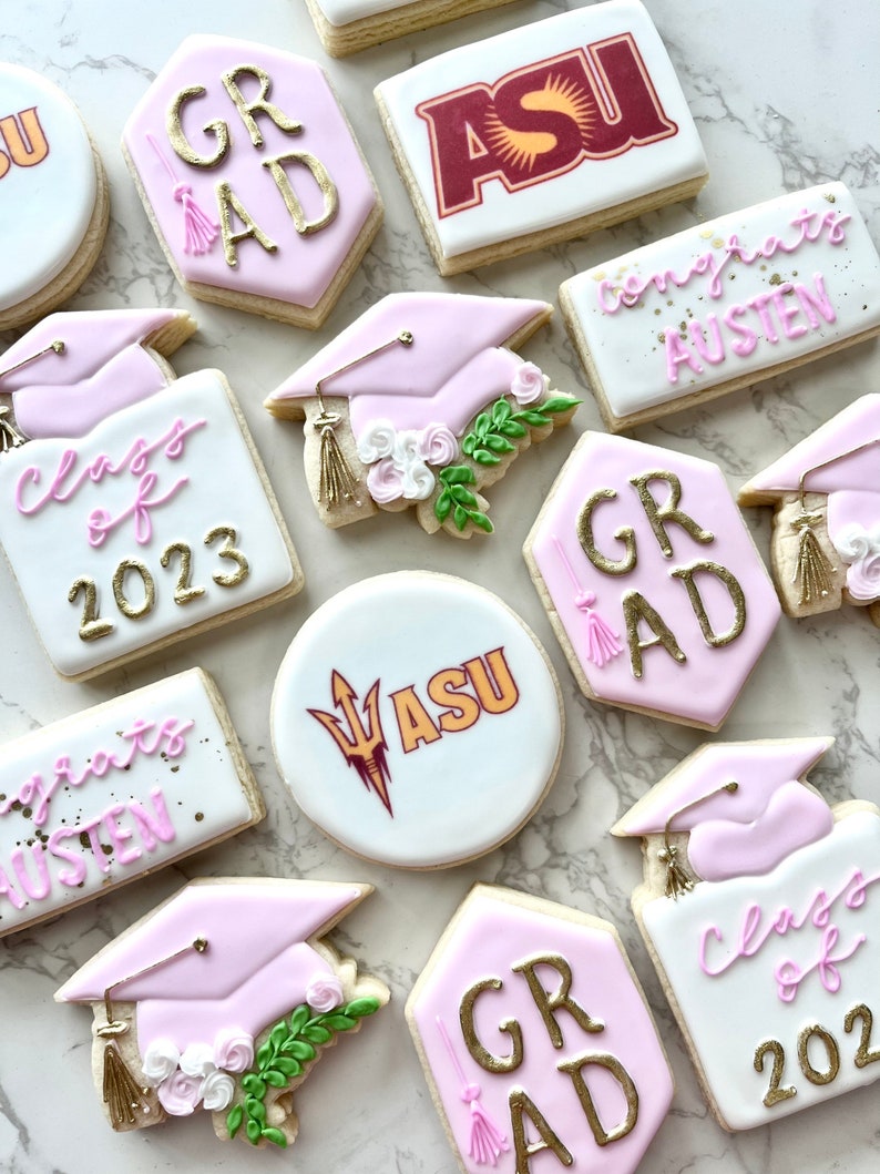 Graduation cookies image 4