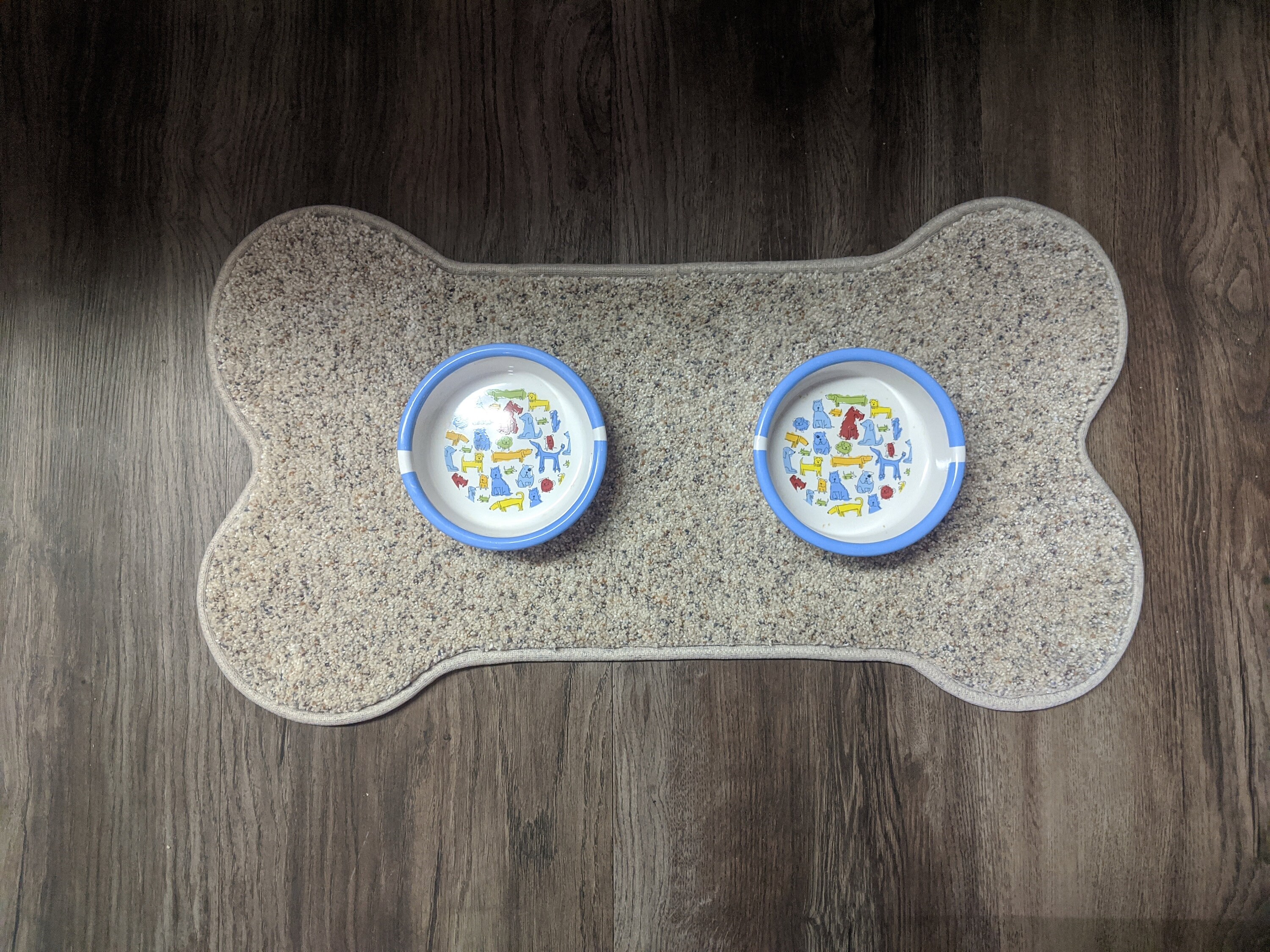 dog bone shaped mat