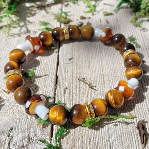 Mushroom Crystal Bracelet Tigers Eye Jewelry for Anxiety Relief Gemstone Gifts for Confidence and Healing Crystals for Grounding/Protection