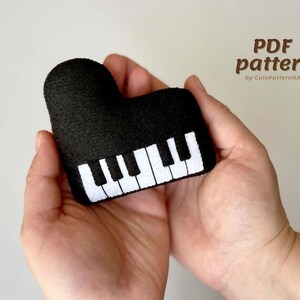 Piano sewing pattern PDF and SVG, musical instruments felt ornaments, baby mobile music, easy sewing projects, hand sewn stuffed toy piano image 2