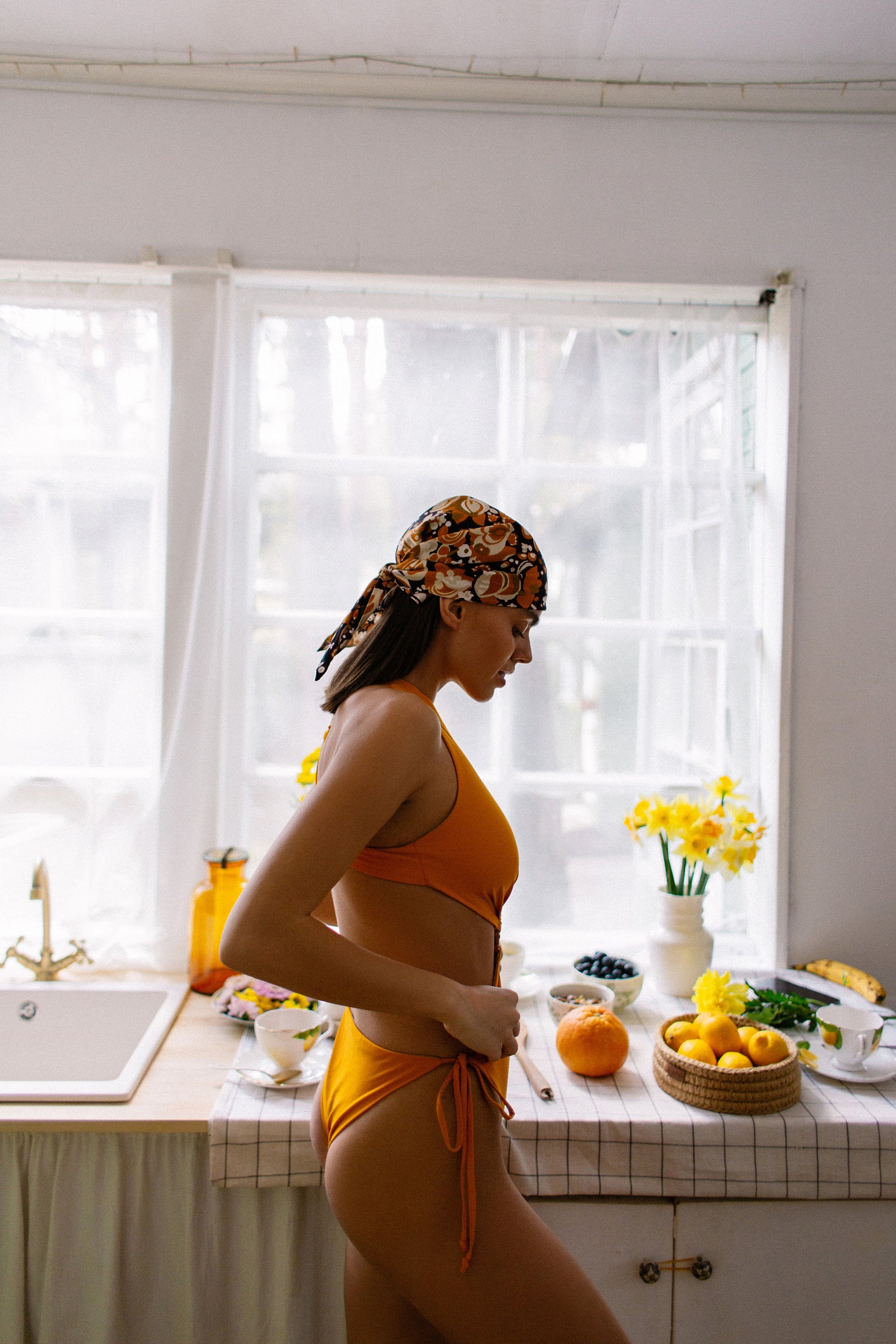 LIMITED Gele kant cutout uit een stuk badpak hoge heup