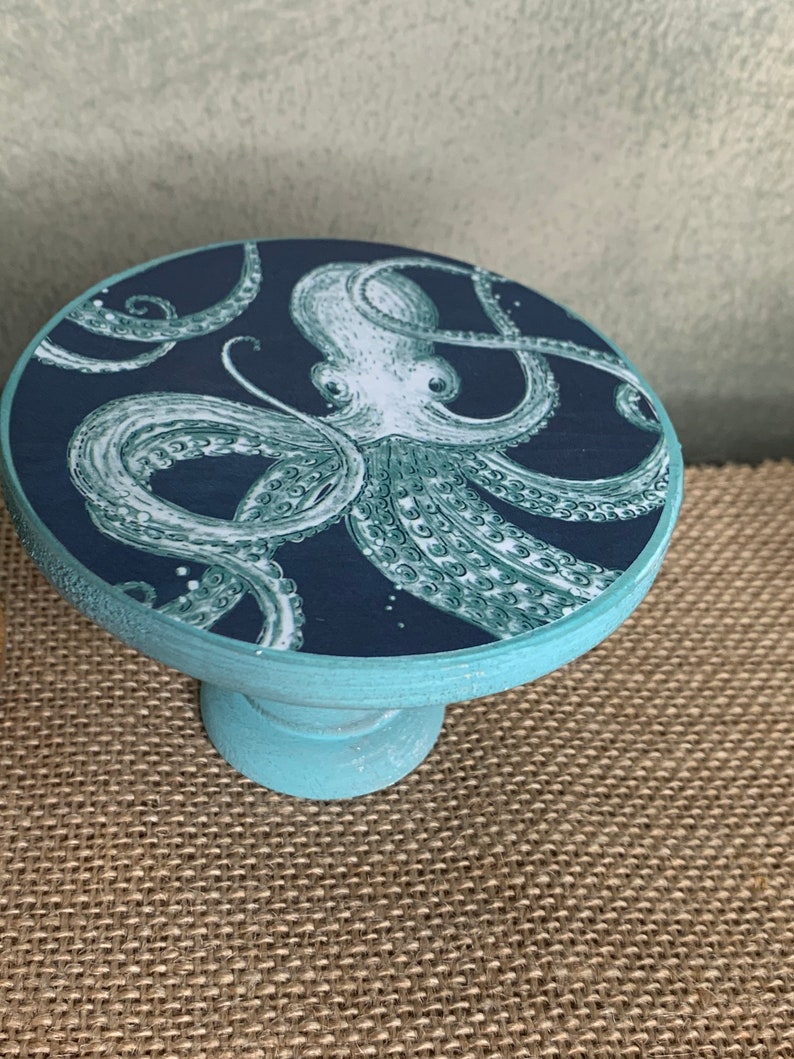 Cute octopus mini petite pedestal