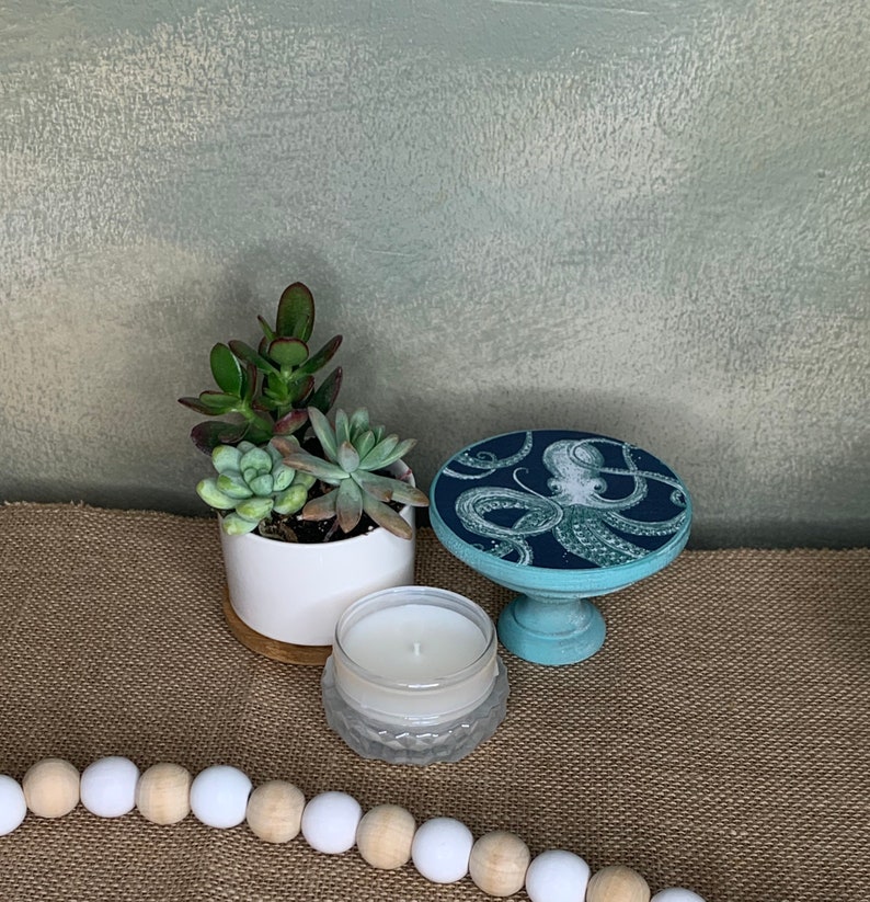 Cute octopus mini petite pedestal