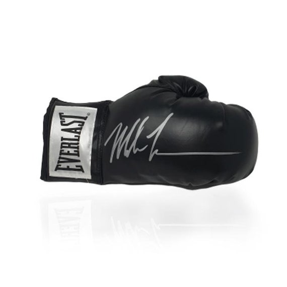 Everlast Boxing Mike Tyson Boxing Glove Signed Mike Tyson Hand