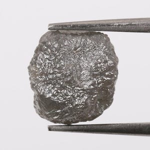5.20 CT, 9.10 X 8.30 MM, Natural Rough Diamond, Raw Diamond, Uncut Diamond Fancy Grey Color Diamond, For Engagement Ring & Wedding Ring.