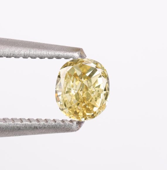 0.25 CT, 4.70 X 4.00 MM, Natural Loose Diamond, Oval Shape Diamond, Fancy Yellow Diamond, Oval Cut Diamond For Engagement Ring.