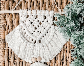 Macrame wall hanging | Macrame Wall Decor | Boho wall decor| Fall decor