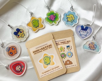 mini--gotchi creatures keychain blind bag