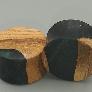 1 Pair of 20mm Handmade Resin and Olive wood Plugs