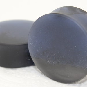 1 Pair of 35mm Handmade Resin Plugs