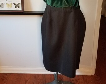 Pencil Skirt: 1980s