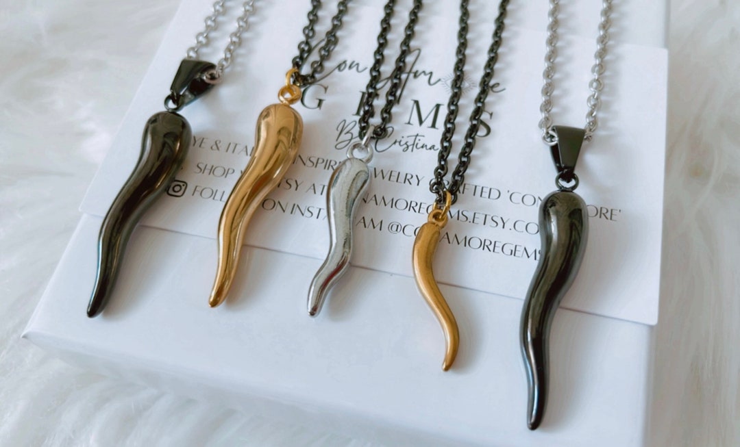 Collana Lunga Con Pendente A Corno Smaltato Rosso - Mya Accessories - Foto 12