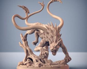 Displacer Beast & Gnoll Miniature - Artisan Guild | Chaos Beast Model | DnD | Wargaming | Dungeons and Dragons