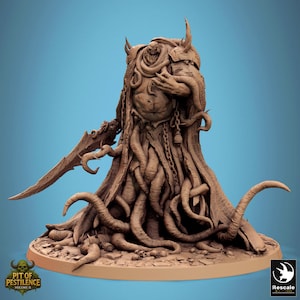 Peut inclure: Figurine miniature marron d'une créature monstrueuse avec des cornes, des tentacules et une grande épée. La figurine est sur une base circulaire avec le texte "PIT OF PESTILENCE VOLUME II". L'apparence de la figurine est menaçante.