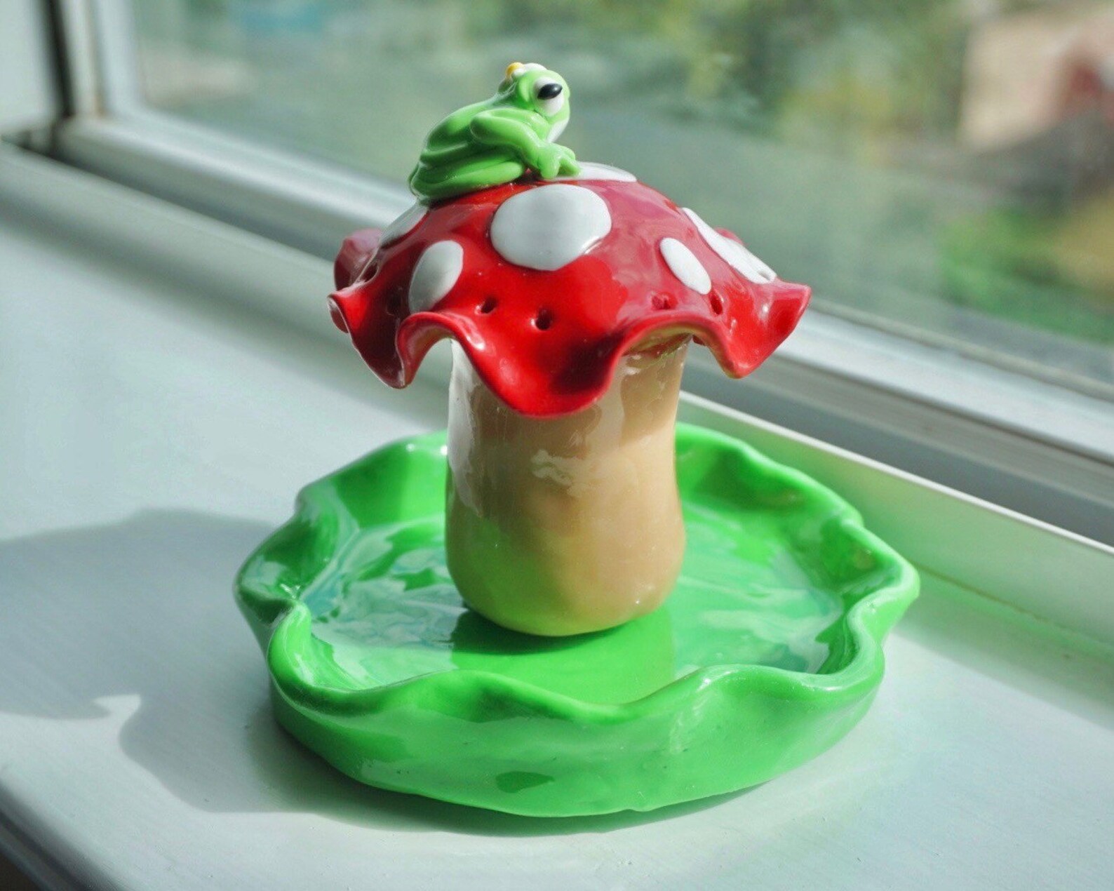 Frog on mushroom jewelry holder/dishhandmade polymer clay Etsy