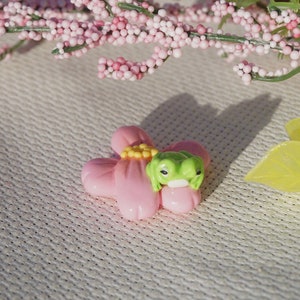 Frog on sakura flower figurine- handmade polymer clay figurine/decoration- cute tiny flower frog sculpture