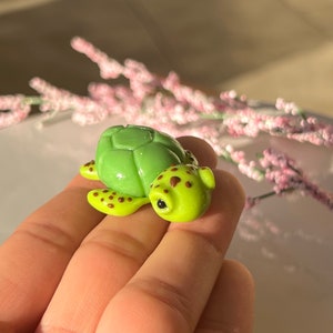 Zeeschildpad beeldje-handgemaakt beeldje van polymeerklei