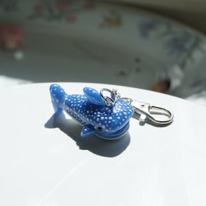 Whale shark keychain- handmade polymer clay keychain