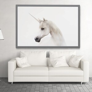 Decoración caprichosa de unicornio para habitación de niñas, impresión artística de animales pastel para guardería, póster de unicornio mágico para dormitorio de bebés y niños, linda decoración de pared de fantasía.