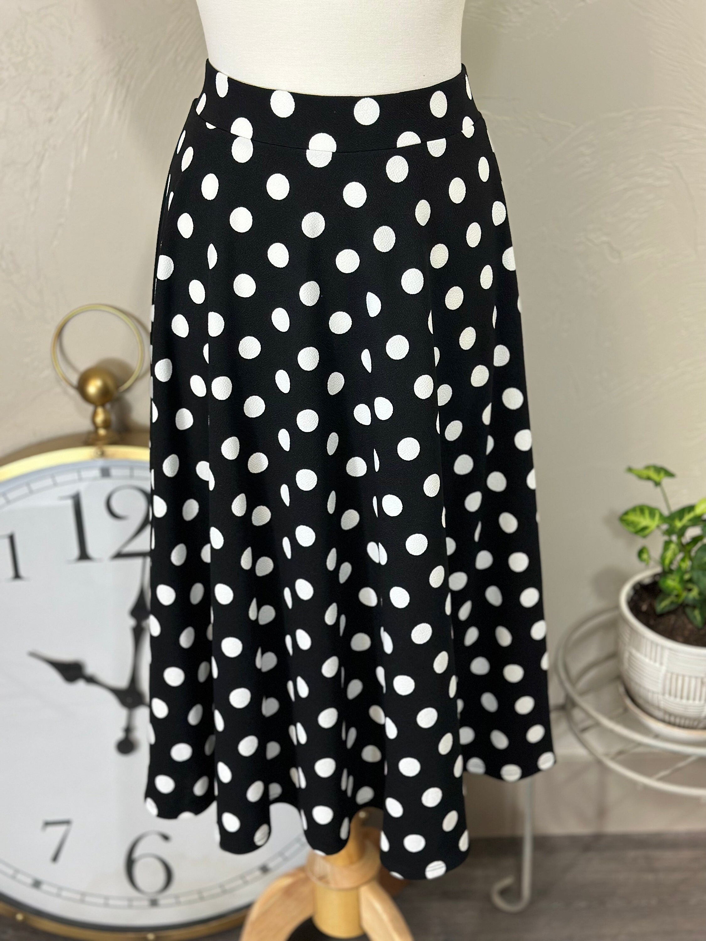 Black and white skirt dots cheap