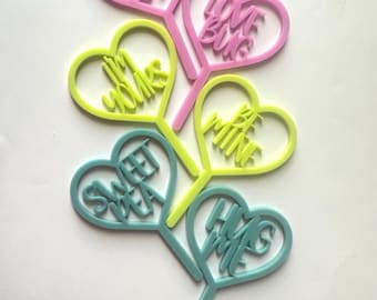 Acryl cupcake toppers met gesprekshartjes | Feestdecoratie Valentijnsdag