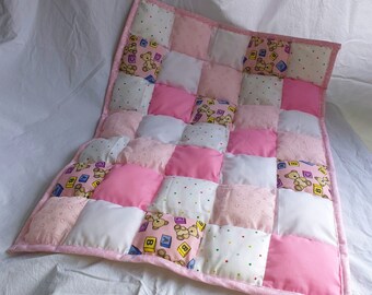 Beautiful Pram Quilt and Pillow  Set suitable for MOST PRAMS COLOUR PINK 