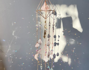 Crystal Suncatcher Healing Stones, Mother&#39;s Day Gift for Mom, Boho Home Decor, Hanging Gemstone Suncatchers, Prism Crystals, Spiritual Gift