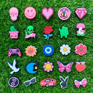 Original Space Alien Designer Shoe Charms 5pcs/lot Shoe Buckle Accessories  Luxury Rainbow Sun Clog Dog Upper Jewelry Decorations