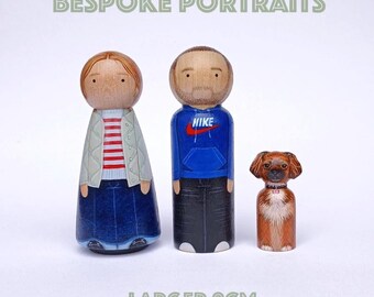 Personalized HOUSEWARMING GIFT wooden peg dolls, hand painted bespoke portraits 9cm - new home owner.