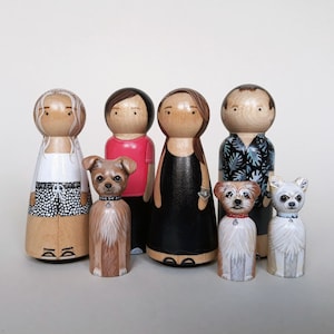 FAMILY & PET PORTRAIT. Custom hand painted mini wooden peg doll figures - unusual gift, cat dog animal lover. Personalised heirloom keepsake