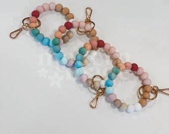 Rainbow Wristlet Keychain, Keychain Bracelet, Silicone Beads, Keychain, Small Gift, Gift for Friend,