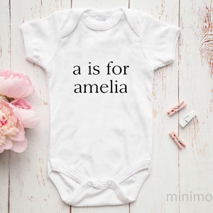 Personalisierter Baby Name Body - Neugeborenen Geschenk - Baby name Baby Grow - Baby Shower Geschenk