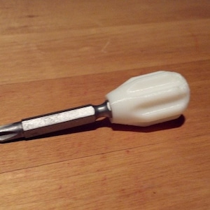 Screwdriver Handle (Small Hex Pocket Screwdriver)