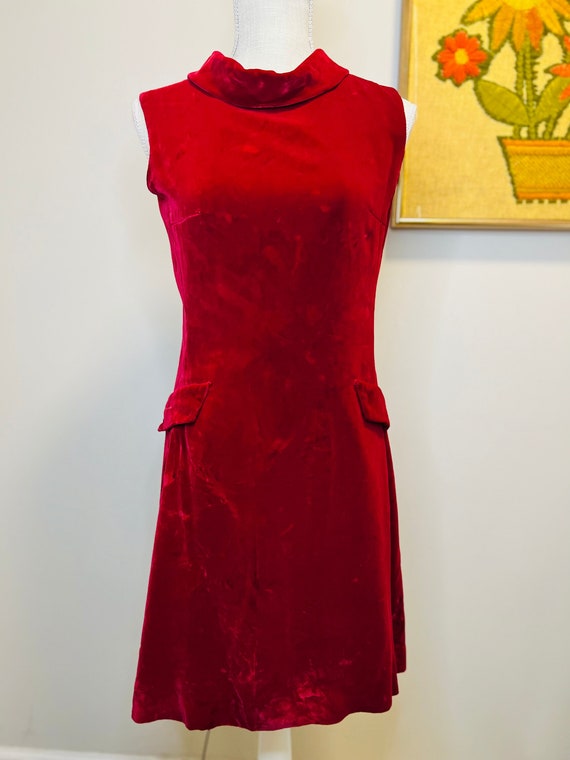 Red Velvet Dress/Cocktail /Holiday Dress Vintage 1