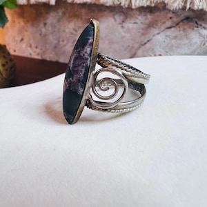 Vintage Tribal Ring/Native American Style /Silvertone/Boho Chic/Hippy Style/Large Statement Ring/Size 8
