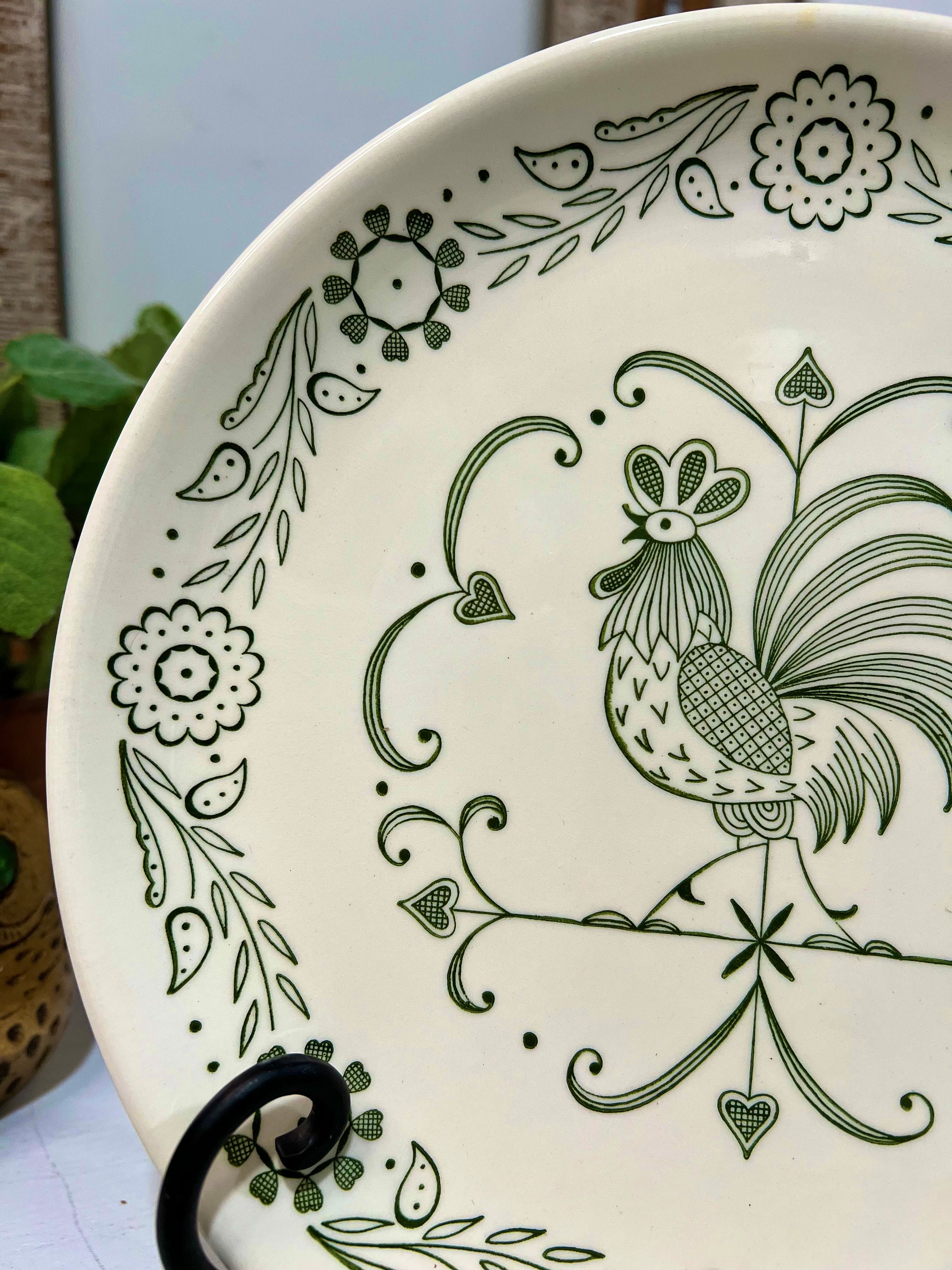 Vintage Rooster Display Plate green white Collectible Plate