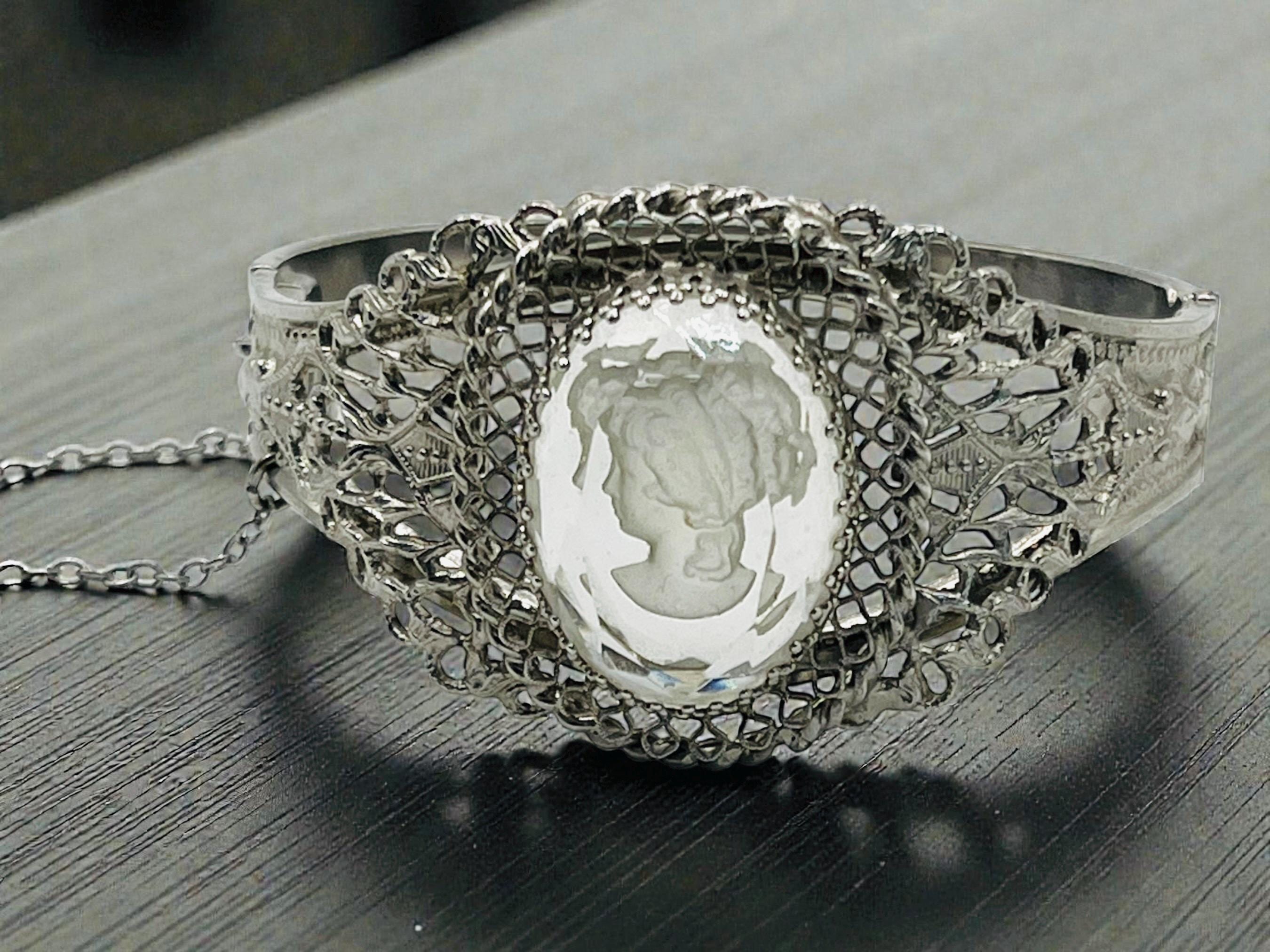Vintage Filigree Cameo Bracelet - Etsy